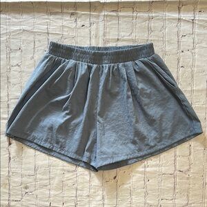 Buru Women's Everyday Shorts Size Large Gray Blue Lightweight Pockets High Rise